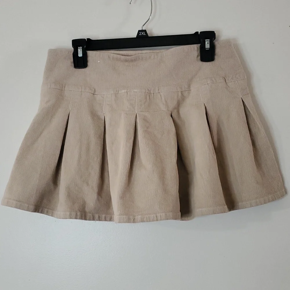 American Eagle Cordoroy Highwaisted Pleated Mini Skort Size 4 Y2K Pickleball